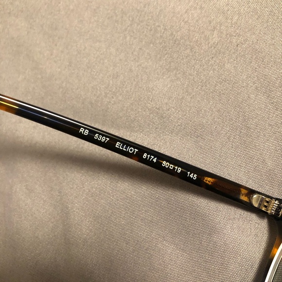 Ray Ban RB 5397 Elliot 8174 eyeglasses in tortoise color. Measures 50*19 145 - Picture 3 of 5